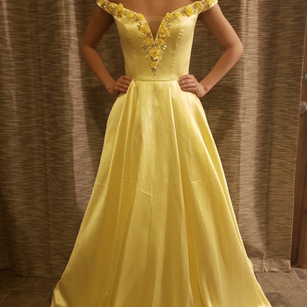 Sherri hill ball gown off the shoulder NWT pageant gown prom gown